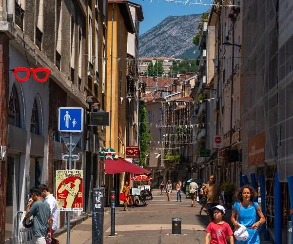 L'etoile Grenobloise Apartament *